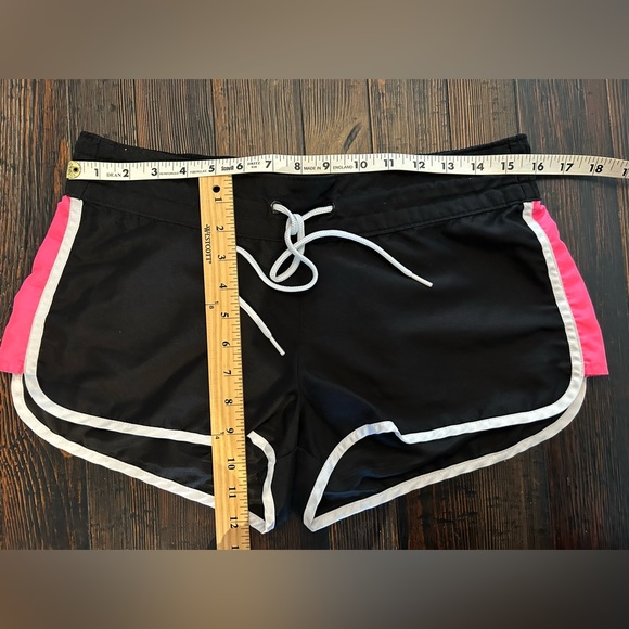 Old Navy Womens Medium Athletic Running Shorts - Picture 3 of 7